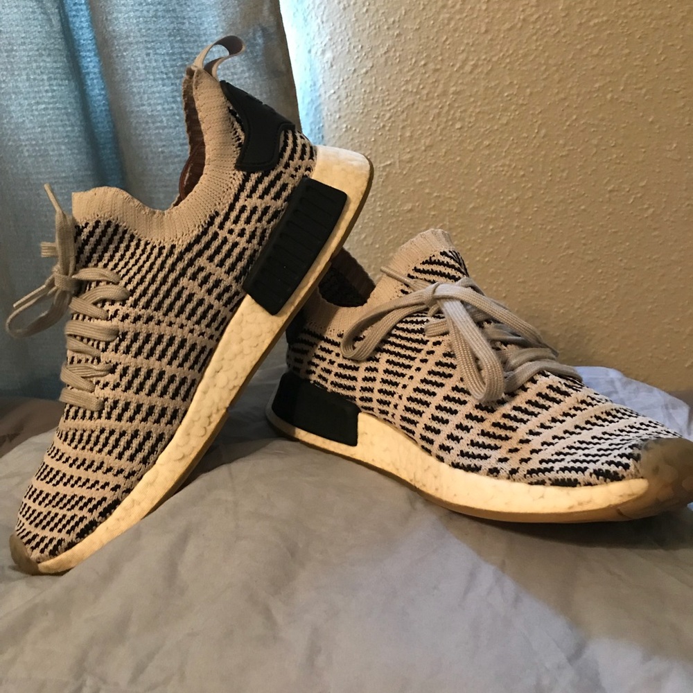 Adidas NMD R1 Primknit Zebra colorway size 9.5